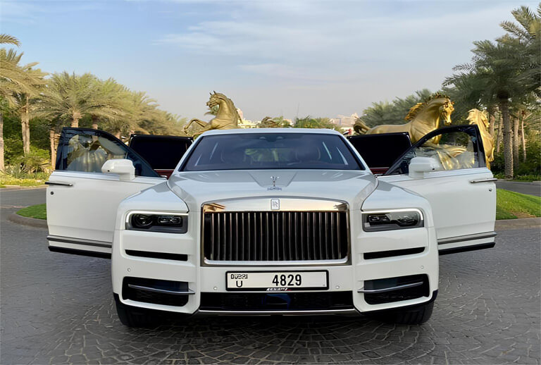 Benefits of Renting a Luxury Car in Dubai