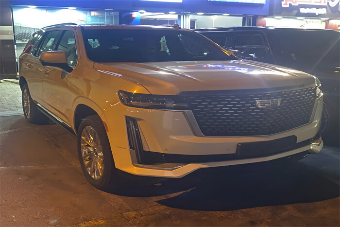 Hire a Cadillac Escalade in Dubai