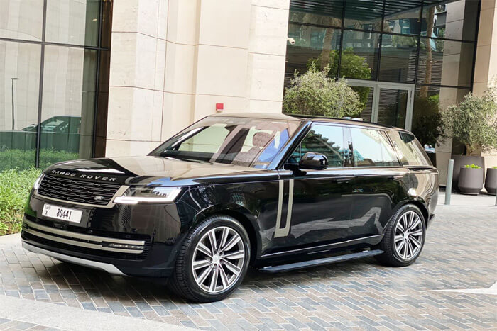 Range Rover Vogue Black For Rent