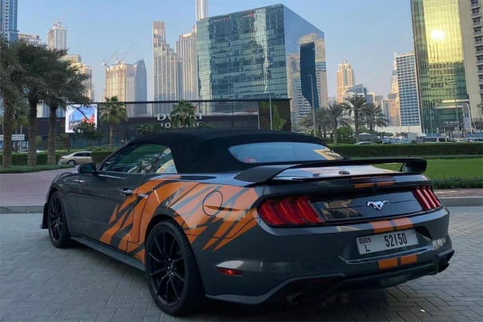 rent Ford Mustang Convertible