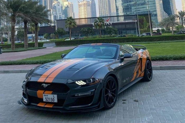 rent Ford Mustang Convertible