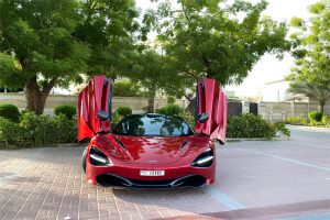 Rent McLaren 720S Spider