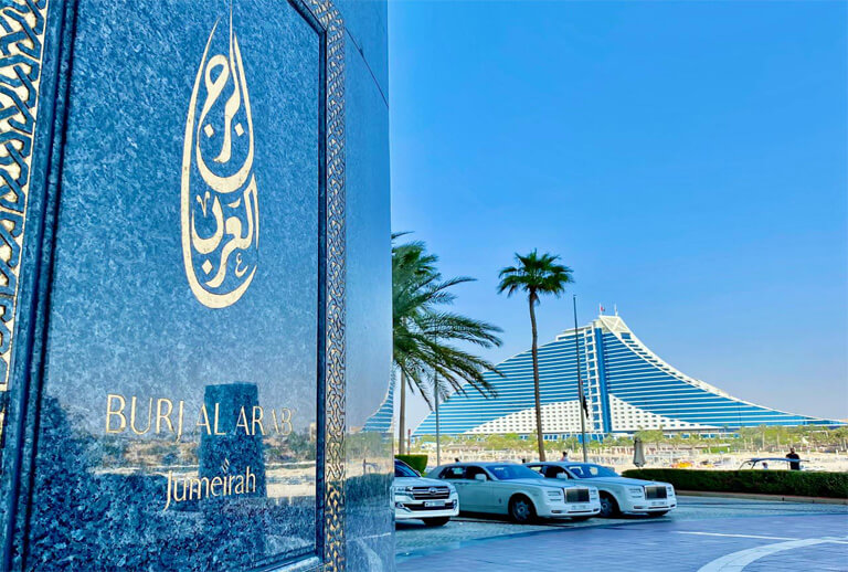 Top 10 Must Visit Destinations in Dubai with Luxury Car Rental