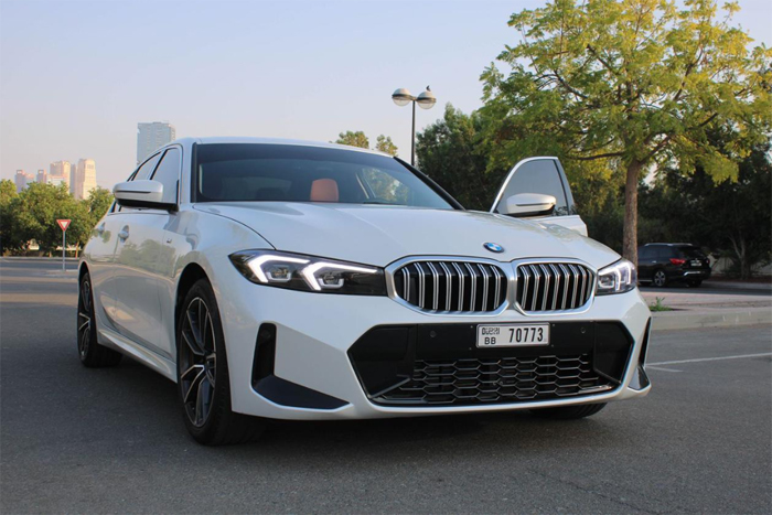 Rent BMW 320i