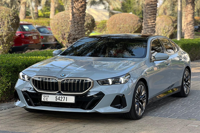 Rent BMW 5 Series Grey